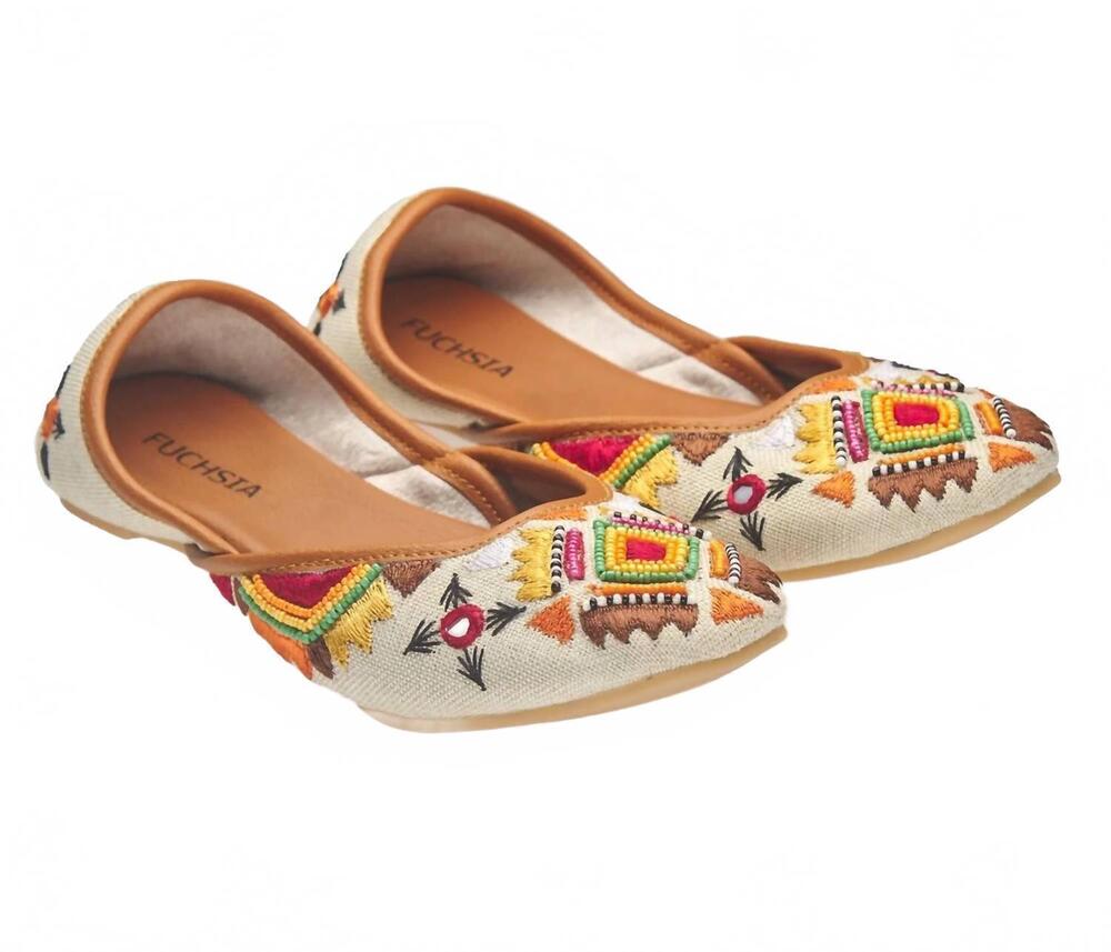 NEW FUCHSIA SHOES women's kalahari flats in beige
